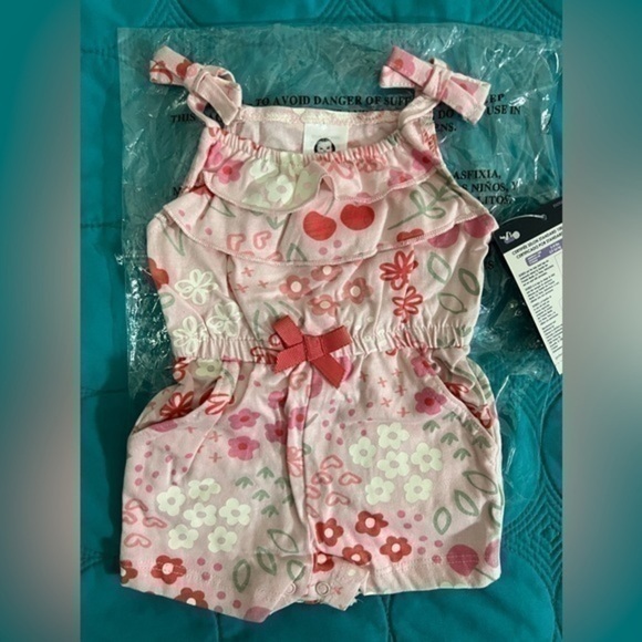 Newborn romper - Picture 1 of 6
